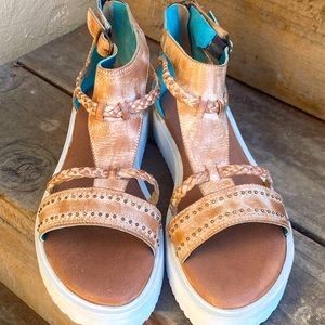 Roan by Bedstu Platform Sanadals for Women